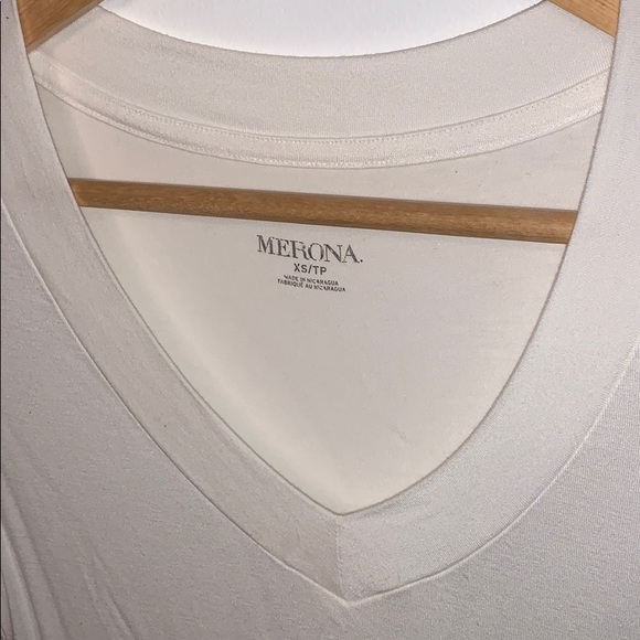 Merona white t-shirt size xs - Picture 2 of 4